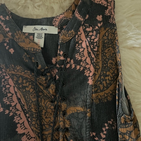 Gray/ Peach Paisley Boho Sleeveless Lace Drawstring Neckline X-Long Tunic Top - Picture 3 of 7